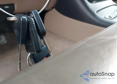 1999 Ford Explorer Eddie Bauer/Limited/Xlt from USA, damaged, VIN 1FMZU35P4XZA12866